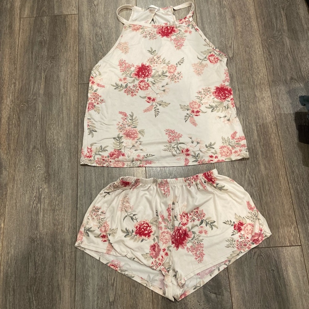 Flora pink flowered pajama set, size small.
